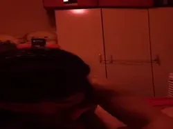 出租屋里中年妇女给口交