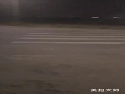 大马路上黑丝自卫勾引帅哥爱爱