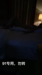 老婆第一次3p更多看下面