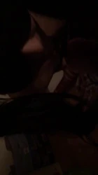 双马尾00后蒙眼跪舔！声控福利听声可射