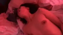 研究生学姐背着男友被我无套干到哀嚎求饶，眼泪都草出来了！