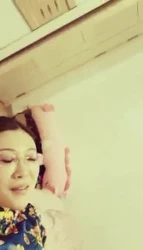 内设穿旗袍大姨子的骚逼