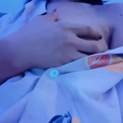 老公不在 少妇发来诱惑