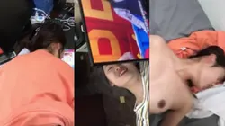 抬着脚，爽得直叫Baba，每天都要让我操，好爽啊，啊......