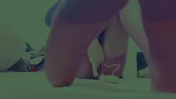 自拍紫色丝袜喜欢吗？