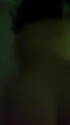 艺术系大二女学生