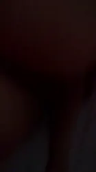 长发少妇又来取精了爬凳子上厥起屁股就想被干，手势认证