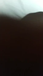 刚和男友聊完天就开始吃鸡   魔都小姐姐加VX