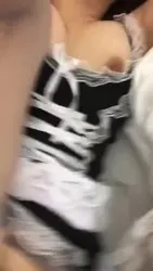 女仆装丝袜小母狗