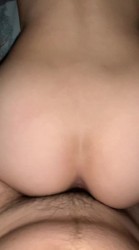 后入大屁股眼镜妹 2