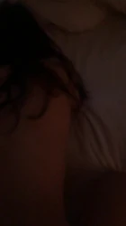 屏幕调亮了看，叫声可射