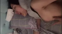想想她之前的故作矜持,只是极品的反差