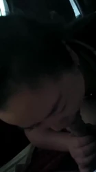 带已婚少妇去路边人多的地方车震口爆1