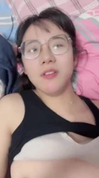 爆操眼镜反差美女老师