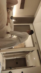 外出旅游看老婆自慰，绿帽男寻单男操老婆