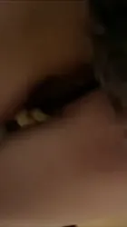 母狗继续摇尾巴找小哥哥