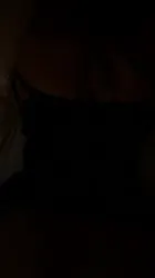 叫我拿她手机拍视频给她 叫得巨骚 说好久没日真爽