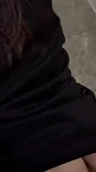 新认识的大姐，在公共卫生间里面开心一下，太紧张放不开