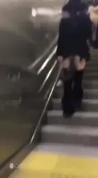 依旧是分享街边露出的小姐姐