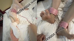 (有完整版）一边闻着白袜一边被小loli的裸足踩可以吗？？