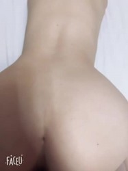 国际庄想找单男 老婆等着看评论呢 送原味