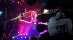 酒吧暖场1瓶黑桃K带回家（往下拖动查看联系方式与约炮渠道）