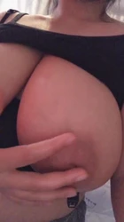 涨奶