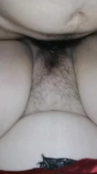 媳妇儿一边打王者，我一边干她，又干尿了