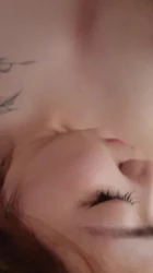 花臂美少���