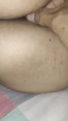 骚逼吃圣女果
