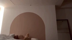 再晚睡也要起来做晨练 粤