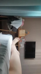 "哥哥，求求你饶了我，你真的比我老公厉害！"持续爆操不肯口交良家妇女