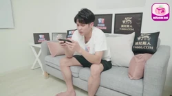 PMC078  哥哥无套强上不爱穿胸罩的亲妹-蜜桃传媒