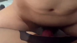 这个哥哥好猛～ 好爽 好爽！！！ 干喷我快点 腹肌baba～