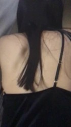 010   小骚逼很享受
