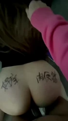 出酒店针孔实时观看，骚母狗就喜欢被这样操