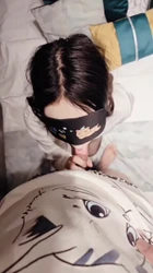 小女友口交完被爆操，丝袜都被撕烂���