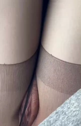 黑丝高跟房产女销售，为了业绩沦为玩物