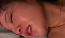 约炮已婚大奶熟女，露脸做爱，出轨成瘾的少妇，今年你是第六个操我的男人