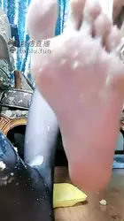 第一视角臀坐 蛋糕脚喂食 吐口水