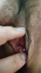 人妻的骚逼我扒开给你们看看， 可惜我已经射不出来了