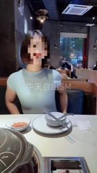 带老婆餐厅和公园露出 紧张 刺激