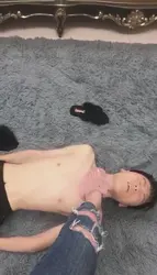 抓到一只偷鞋狗 钻裆 羞辱 骑惩