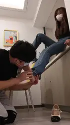 梵高 品尝女白领下班后的原味