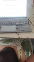 工作时过来捣乱