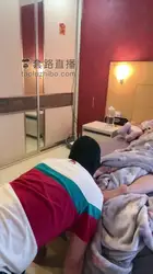 初见 睡着了 偷偷的舔
