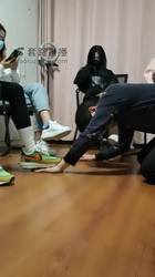 文文 四个小姐姐玩我