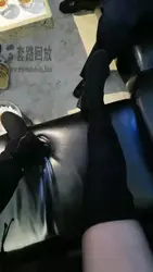 KTV踩踏刑奴