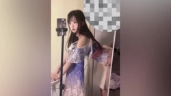 前男友辛辛苦苦调教了一年的清纯小美女 如今却是我胯下肉便器