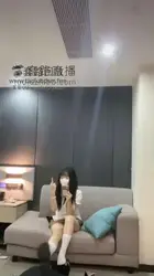 小乔baby 锁住小母狗